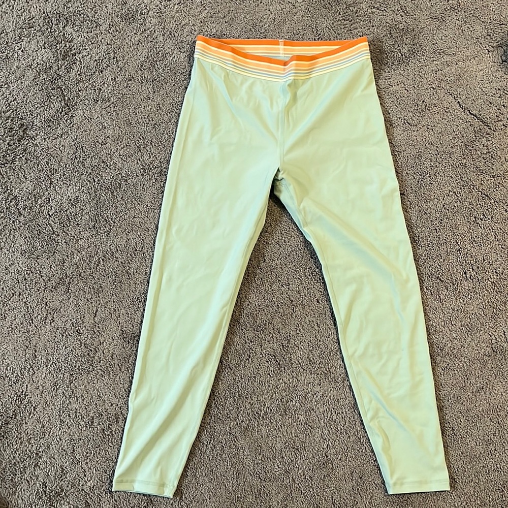 Mint green Popflex leggings. Size Large